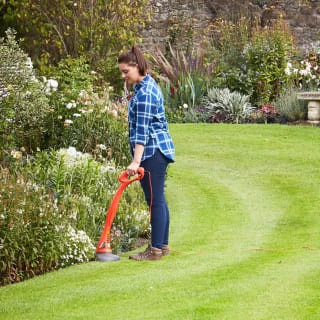 Flymo Chevron 32 Lawnmower + Mini Trim - Image 3